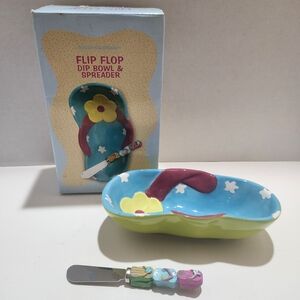 Boston Warehouse Flip Flop Shaped 10 oz Dip Bowl With Matching Spreader